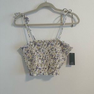 NWT Wild fable floral crop. Size L.